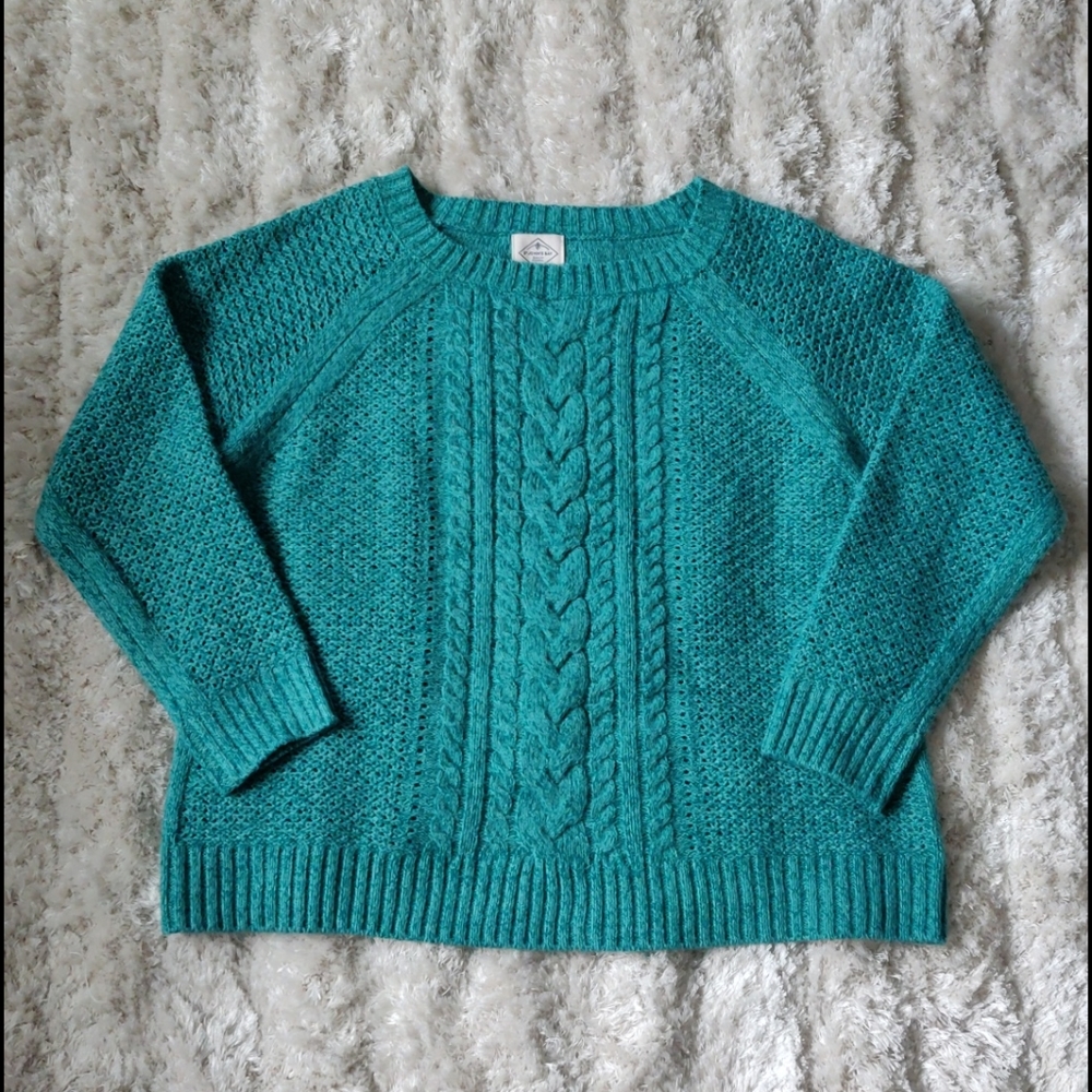 EUC Turquoise cable knit sweater